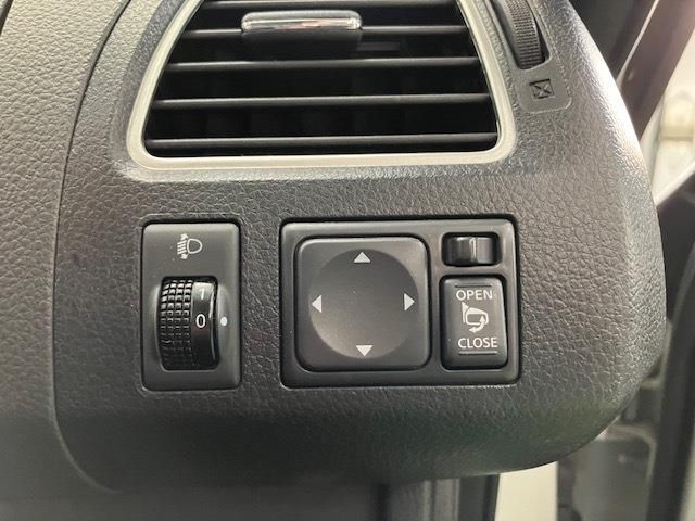 NISSAN SERENA  WG 4WD 2012