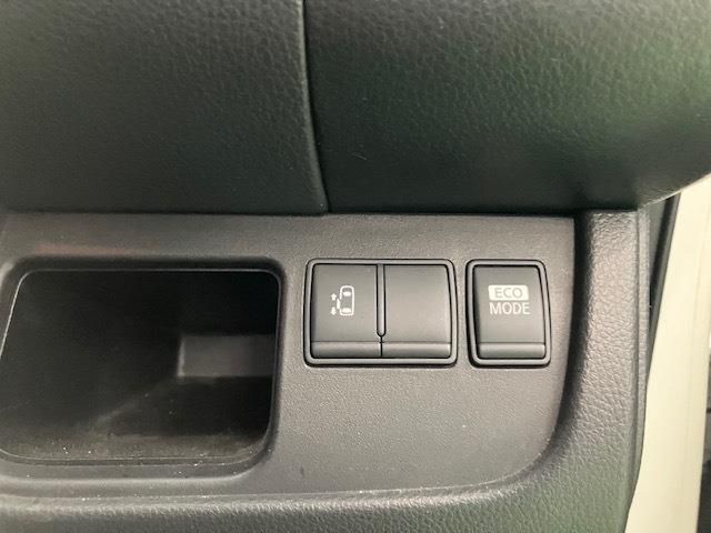 NISSAN SERENA  WG 4WD 2012