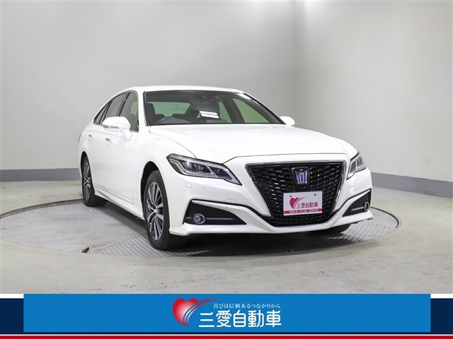 TOYOTA CROWN sedan hybrid 4WD 2020