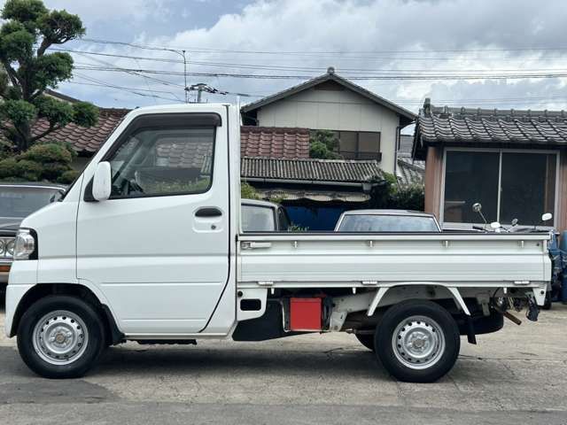 MITSUBISHI MINICAB truck 2013