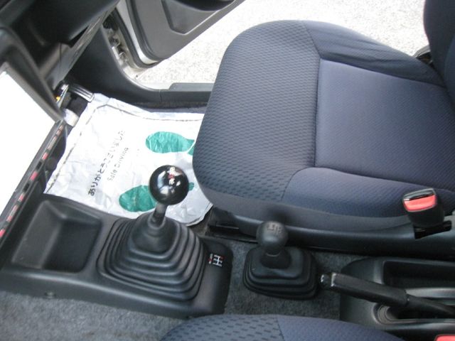 SUZUKI JIMNY 4WD 2002