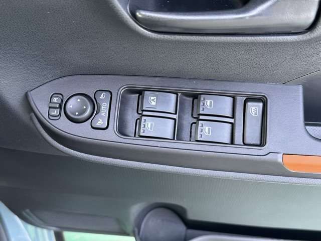 DAIHATSU TANTO FAN CROSS 2024