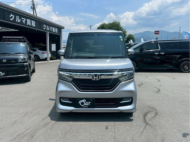 HONDA N BOX CUSTOM 2018