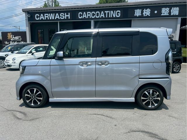 HONDA N BOX CUSTOM 2018