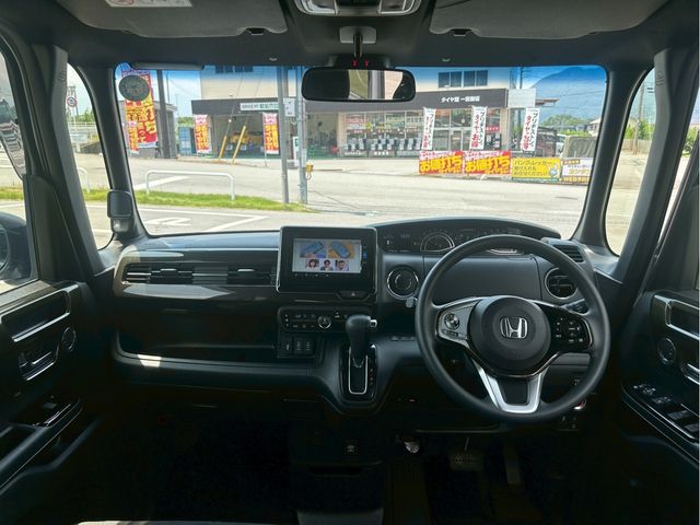 HONDA N BOX CUSTOM 2018