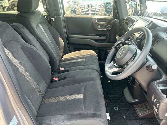 HONDA N BOX CUSTOM 2018