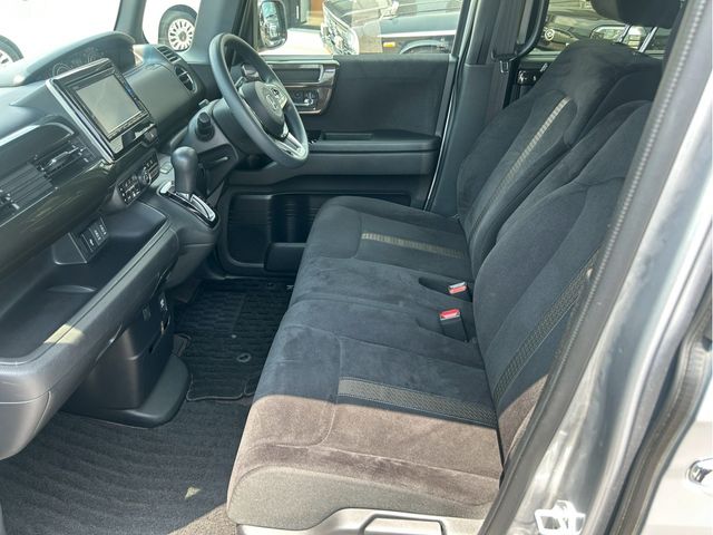 HONDA N BOX CUSTOM 2018