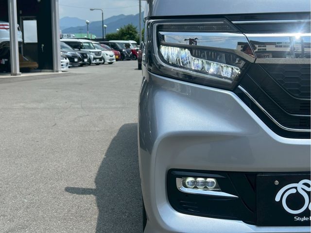 HONDA N BOX CUSTOM 2018