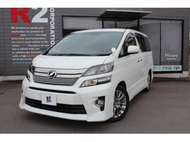 TOYOTA VELLFIRE 2013