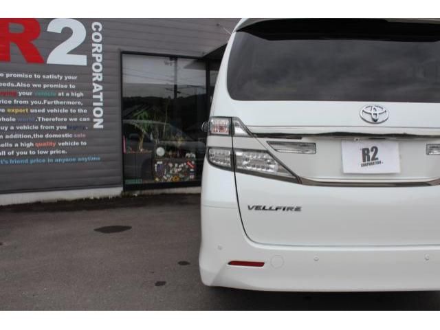 TOYOTA VELLFIRE 2013