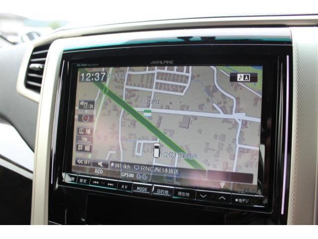 TOYOTA VELLFIRE 2013