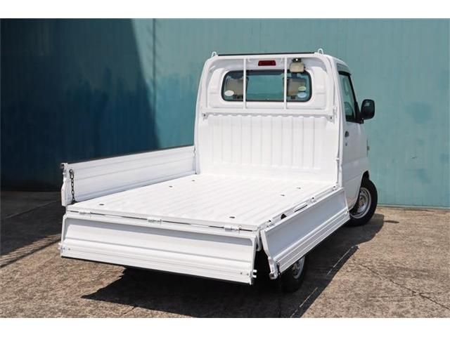 MITSUBISHI MINICAB truck 4WD 2010