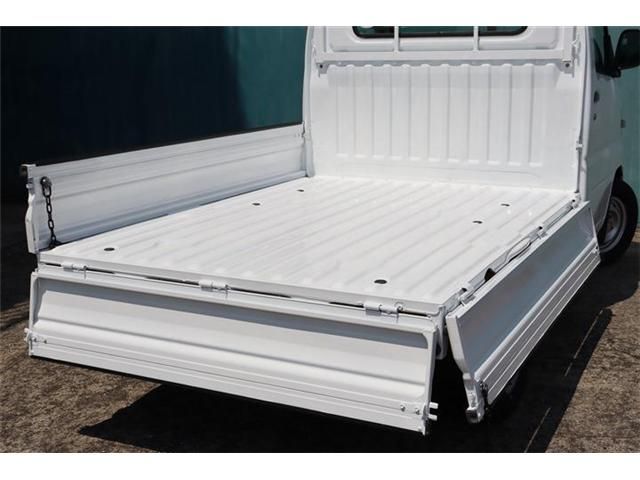 MITSUBISHI MINICAB truck 4WD 2010