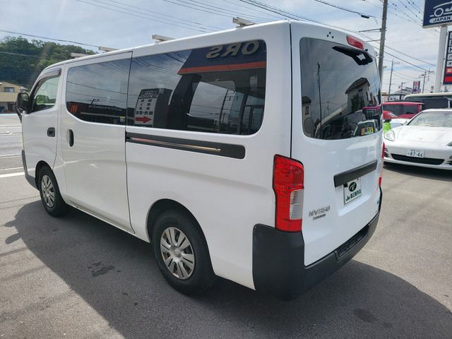 NISSAN NV350 CARAVAN 1.2t 2015