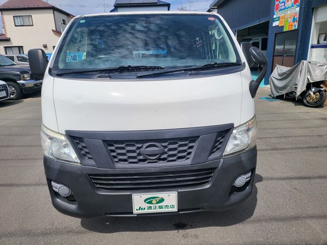 NISSAN NV350 CARAVAN 1.2t 2015