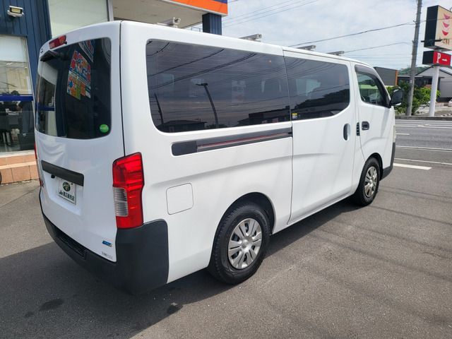 NISSAN NV350 CARAVAN 1.2t 2015