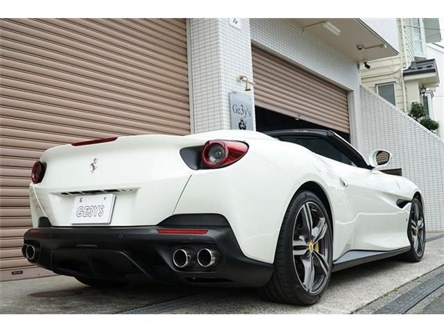 FERRARI FERRARI Portofino 2019