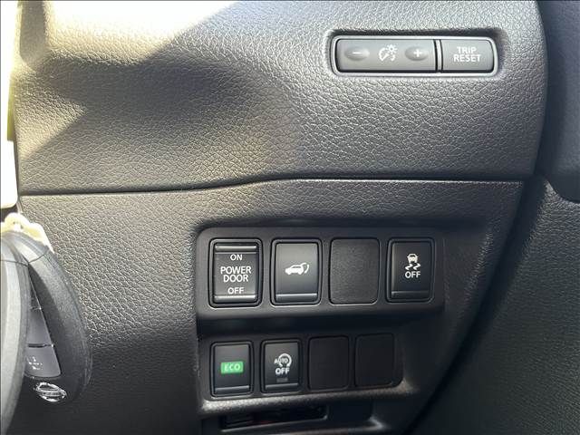 NISSAN X-TRAIL 2WD 2017