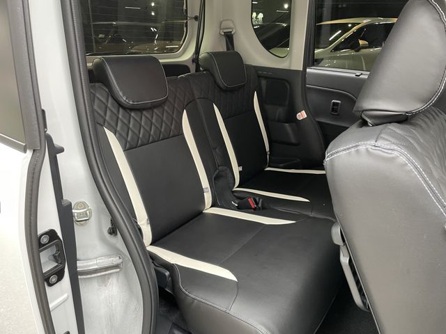 DAIHATSU TANTO FAN CROSS 4WD 2023