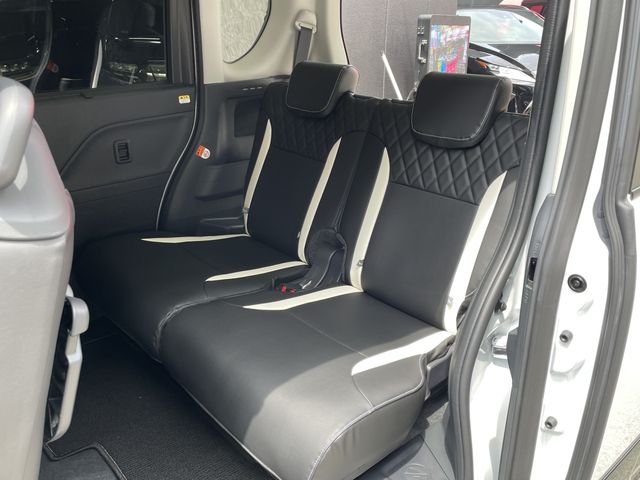 DAIHATSU TANTO FAN CROSS 4WD 2023