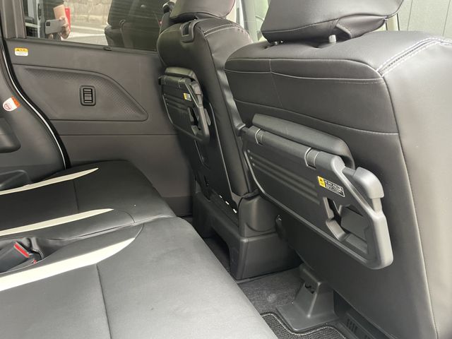 DAIHATSU TANTO FAN CROSS 4WD 2023