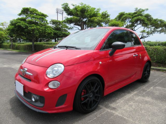 FIAT ABARTH 695 2011