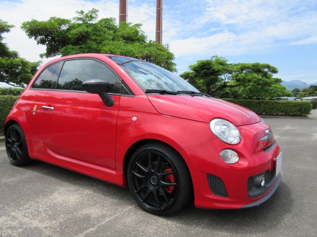 FIAT ABARTH 695 2011