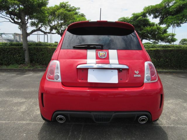 FIAT ABARTH 695 2011
