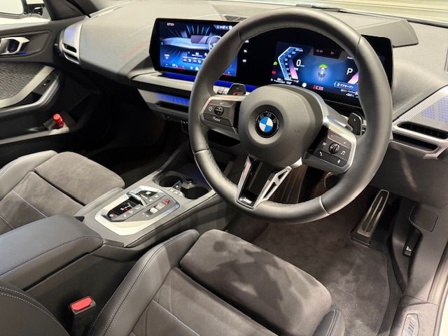 BMW BMW 1series 2024