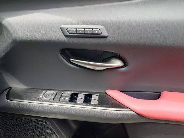 TOYOTA LEXUS UX250h 2020