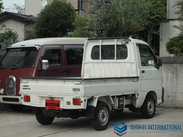 DAIHATSU HIJET truck 4WD 1999