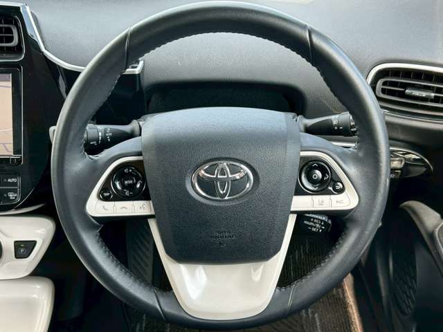 TOYOTA PRIUS 4WD 2015