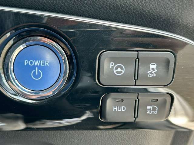 TOYOTA PRIUS 4WD 2015