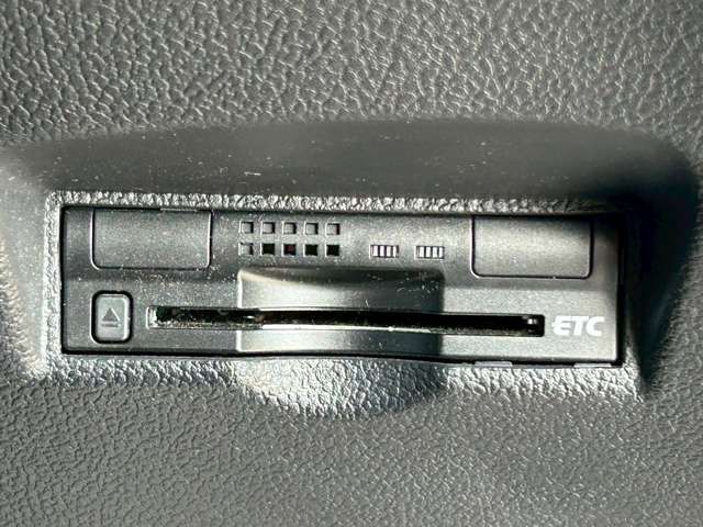 TOYOTA PRIUS 4WD 2015