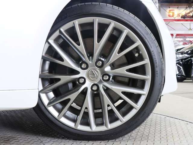 TOYOTA LEXUS IS200t 2017