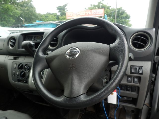 NISSAN NV350 CARAVAN 4WD 2019