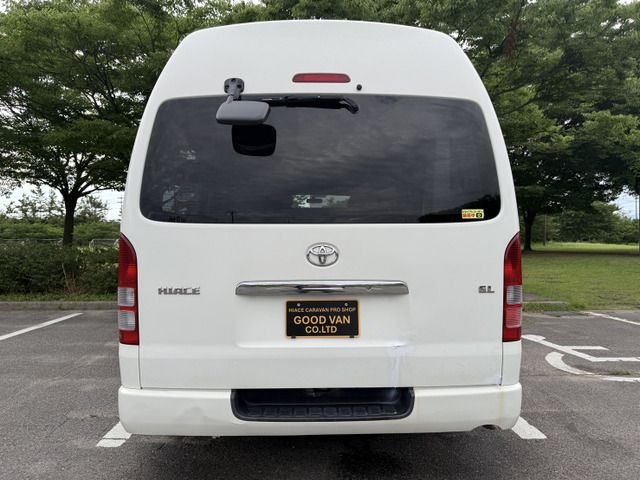 TOYOTA HIACE COMMUTER 4WD 2007
