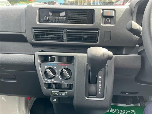 DAIHATSU HIJET CARGO 2024