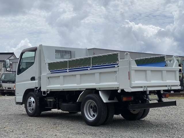 MITSUBISHI CANTER 2015