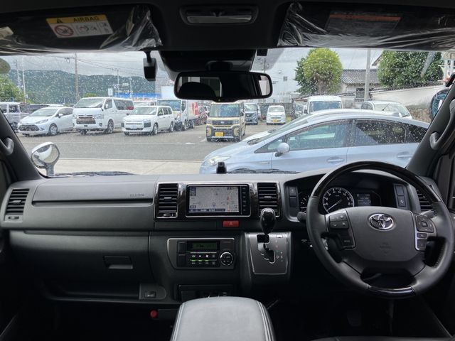 TOYOTA HIACE van 2WD 2024