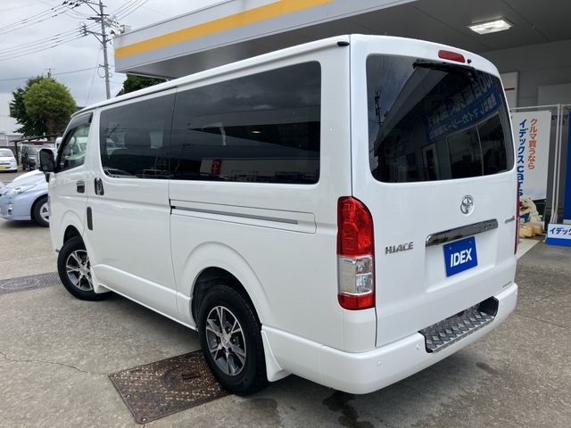 TOYOTA HIACE van 2WD 2024