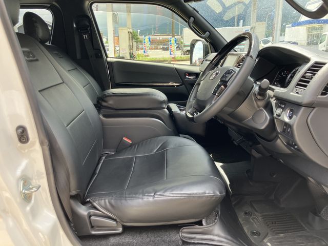 TOYOTA HIACE van 2WD 2024