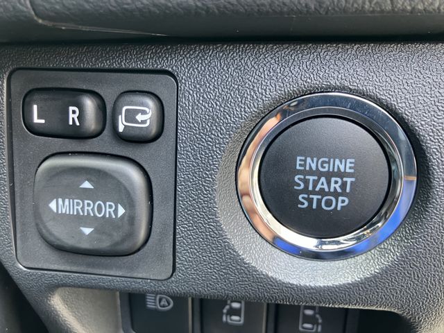 TOYOTA HIACE van 2WD 2024