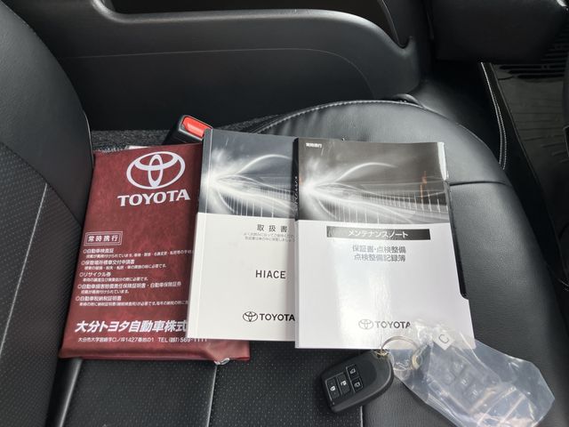 TOYOTA HIACE van 2WD 2024