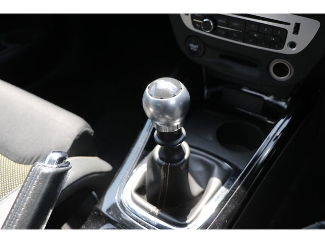 RENAULT RENAULT MEGANE hatchback 2012