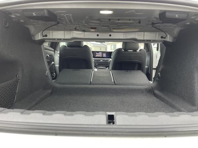 BMW BMW 3series sedan 2024