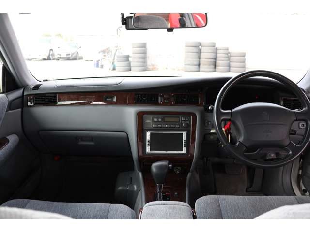 TOYOTA CROWN MAJESTA 1998