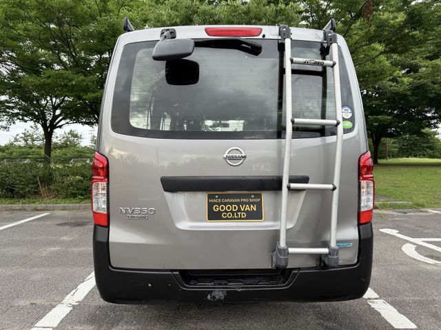 NISSAN NV350 CARAVAN 4WD 2015