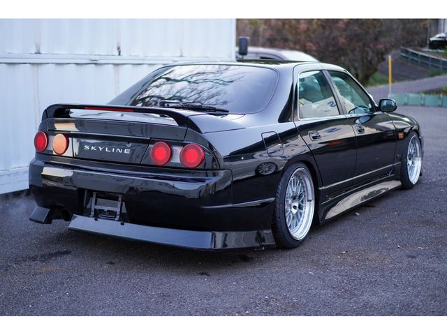 NISSAN SKYLINE 1997