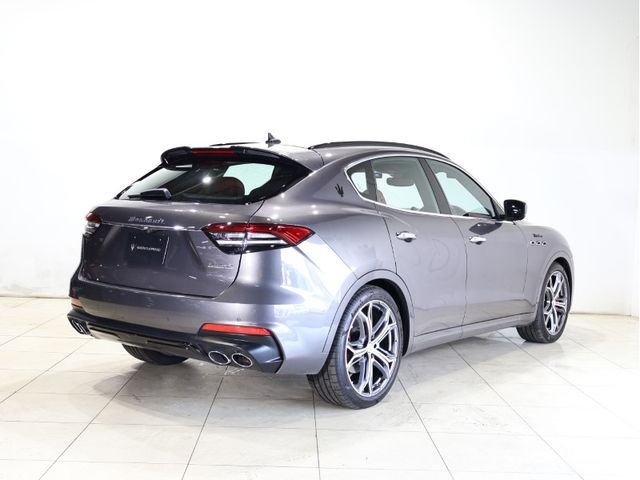 MASERATI MASERATI Levante 2022